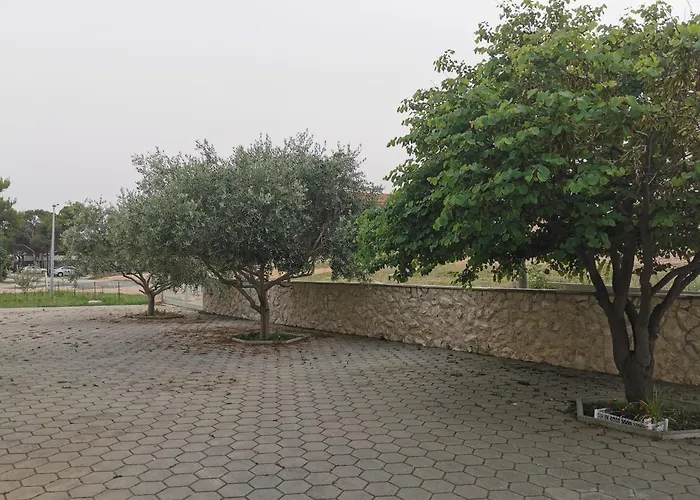 Apartments Riva Povljana