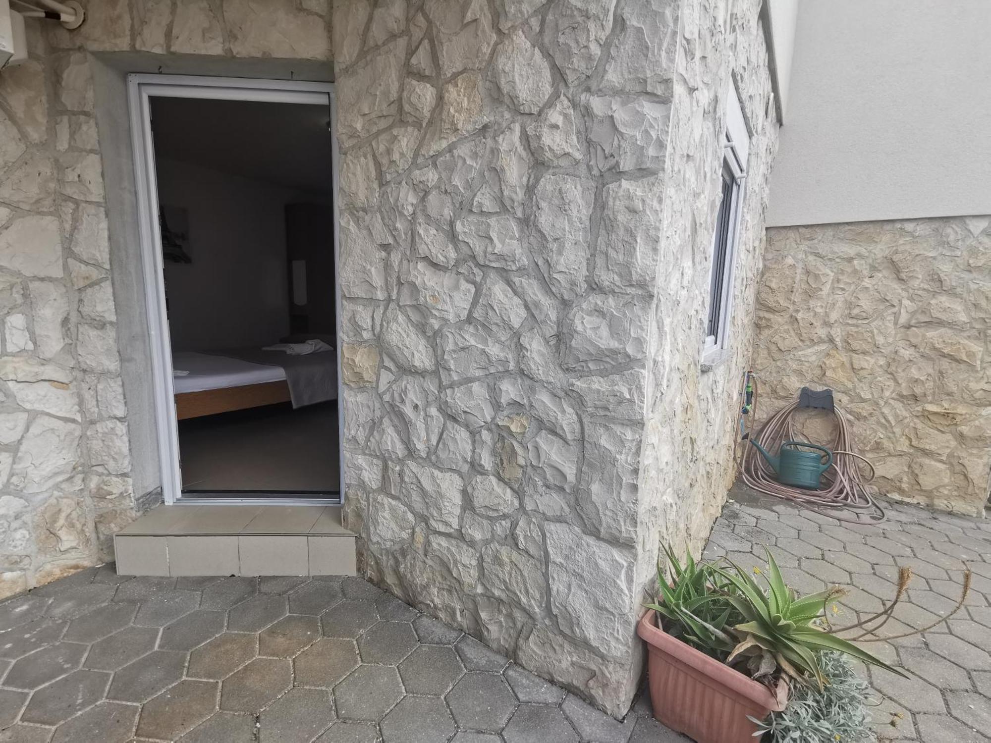 Riva Apartment *