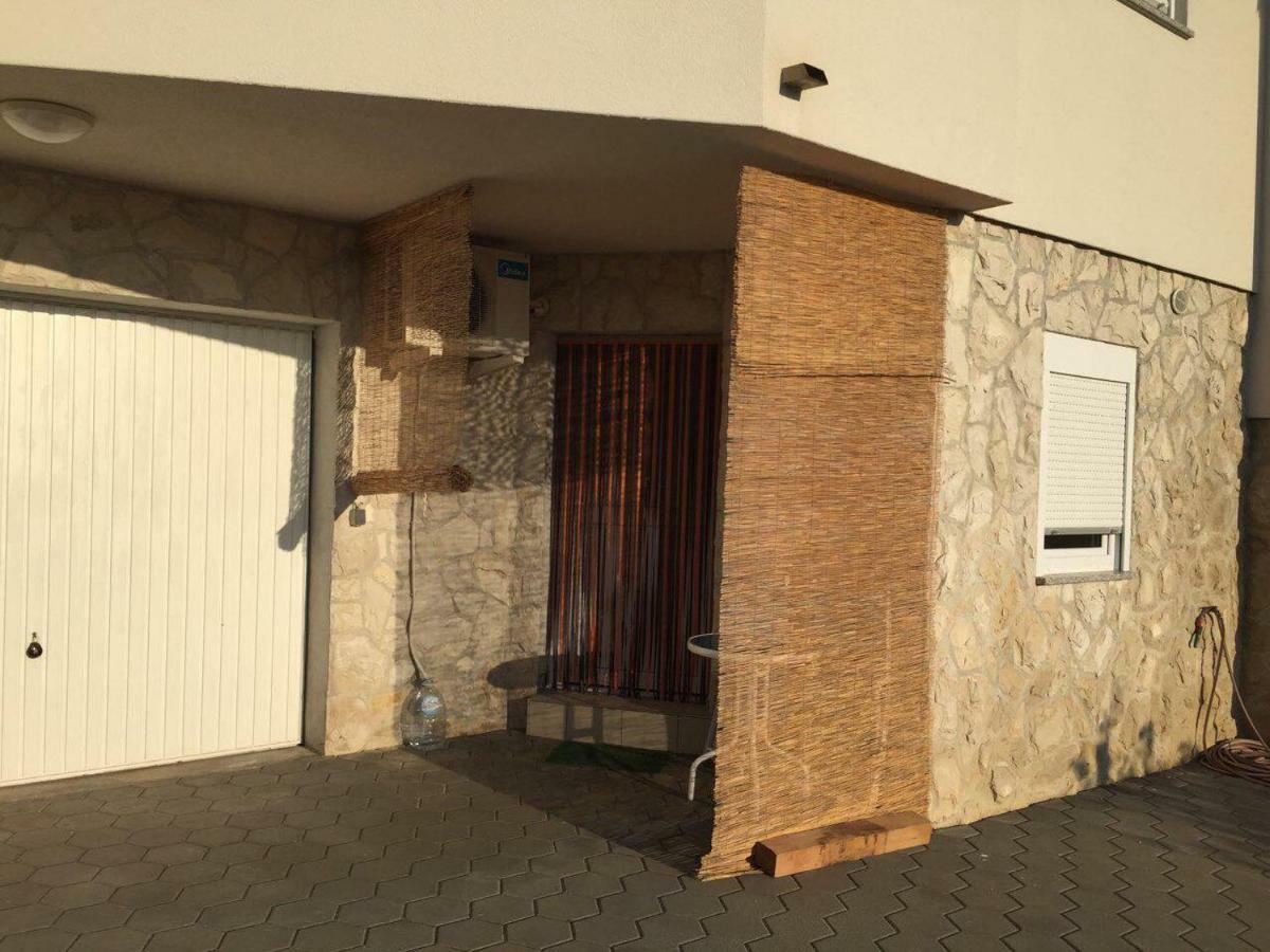 Riva Apartment *